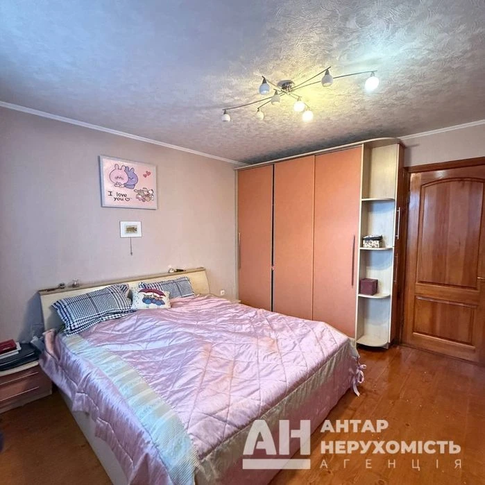 Продається  двоповерховий будинок, р-н Олексіївка (Критий Ри