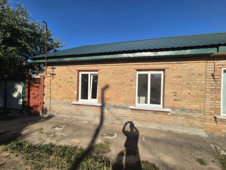 3 Кімнатний Будинок.Шкільний.Окремий двір!
