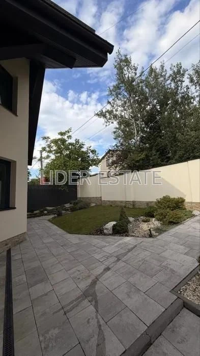 Продаж сучасного автономного будинку 115 м², 3 кімнати | Ужг