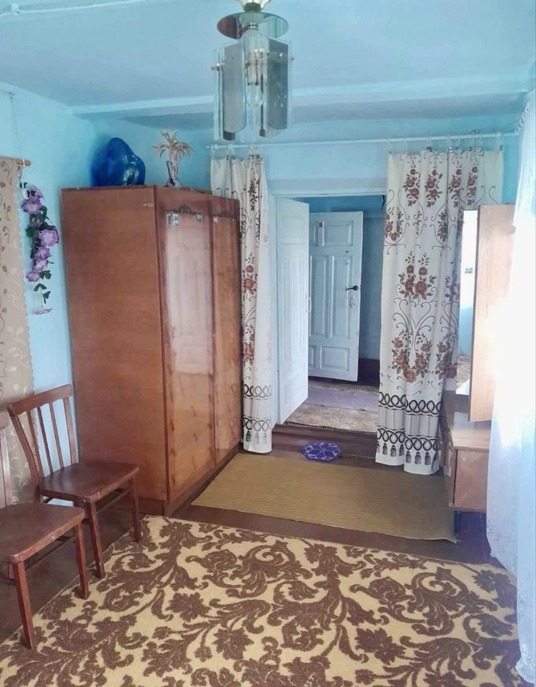 Продам будинок , 30 км від Хмельницького, по хорошій дорозі!