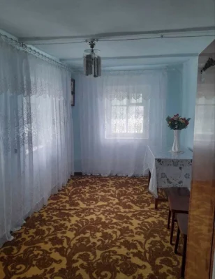 Продам будинок , 30 км від Хмельницького, по хорошій дорозі!