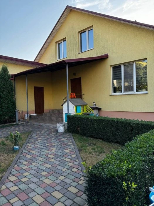 Суперовий великий будинок, відмінний стан - капітальний ремо