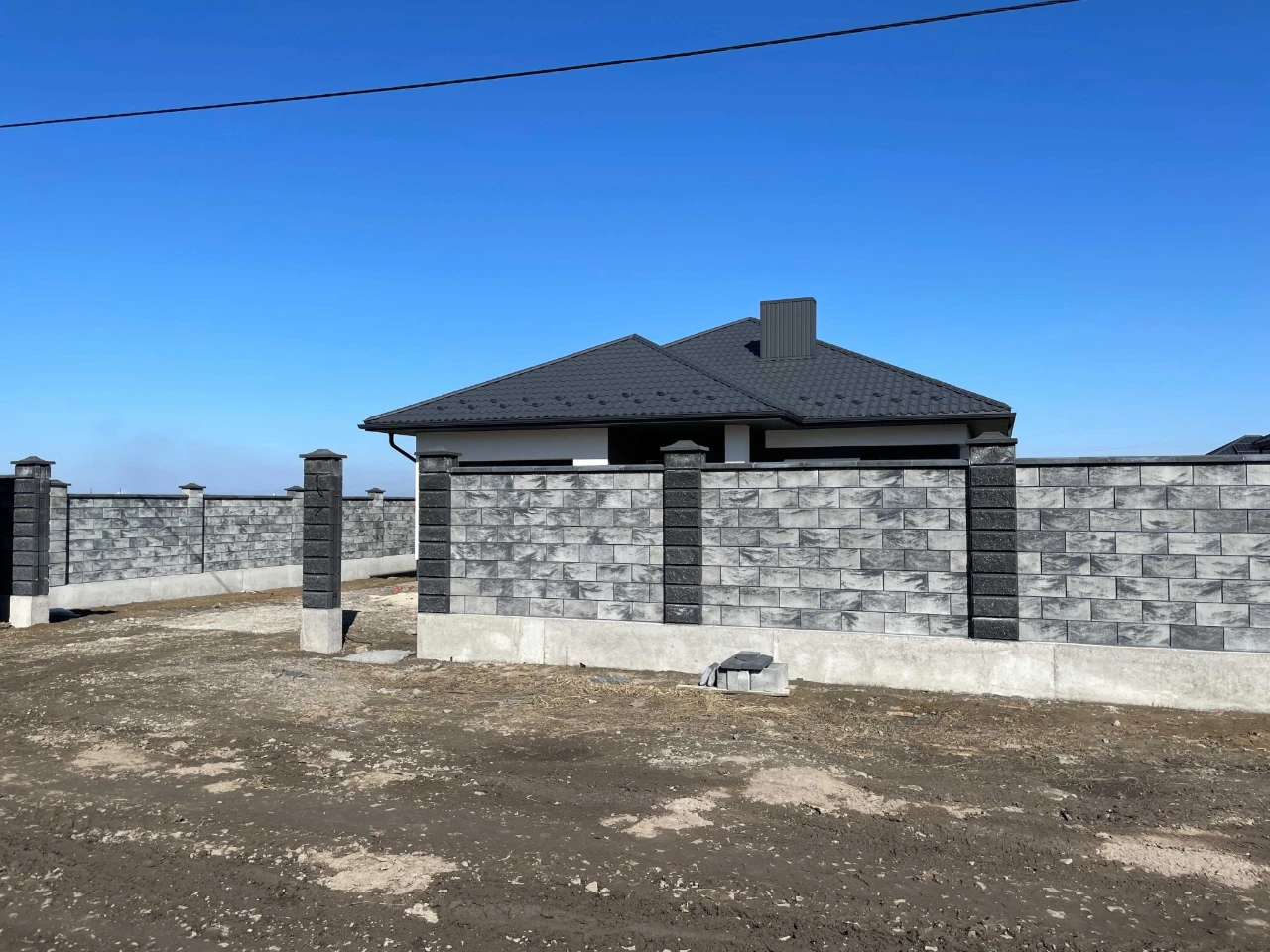 Продам американку 130м² з гаражем. Ділянка 7сот. Газ. Паркан