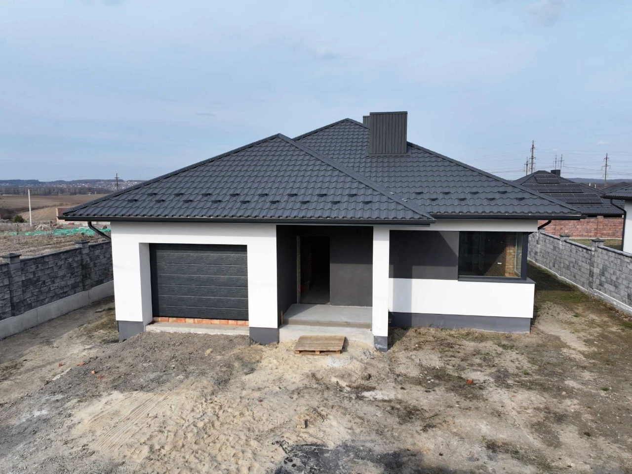 Продам американку 130м² з гаражем. Ділянка 7сот. Газ. Паркан