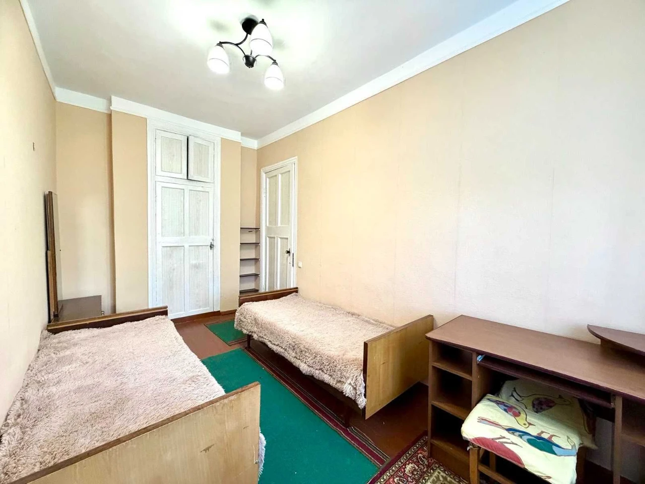 Продаю 2к квартиру на Мостобудівників. ц1
