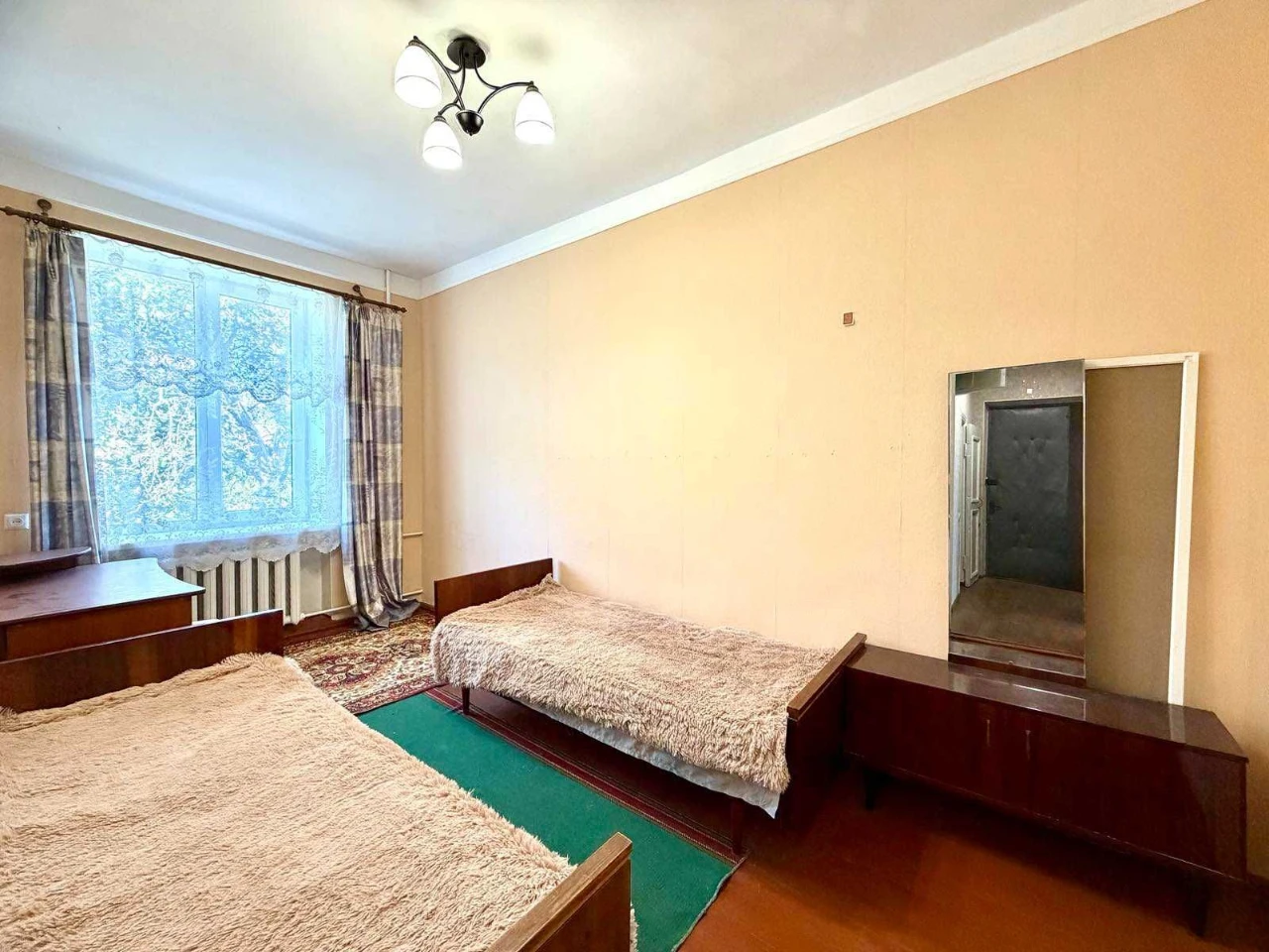 Продаю 2к квартиру на Мостобудівників. ц1