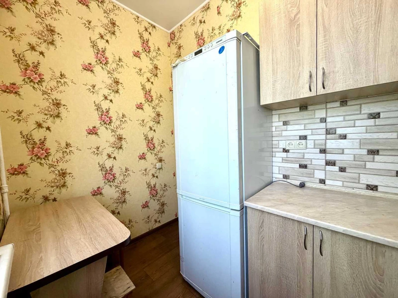Продаю 2к квартиру на Мостобудівників. ц1