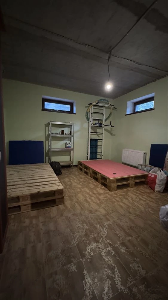 Будинок в Лісках