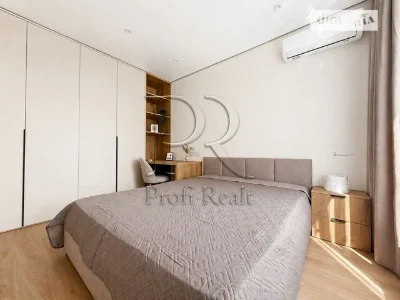 Продаж 1к квартири 44 кв. м на вул. Олександра Олеся 23А • I