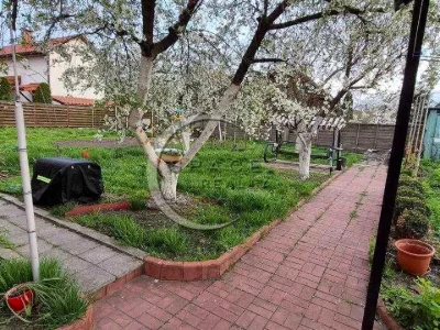 Будинок. Київ, Садова вул.