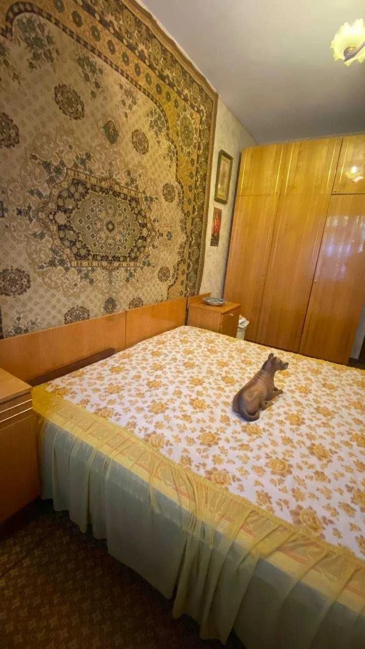 2-кімнатна квартира з лоджією площею 9 кв. м та нестандартни