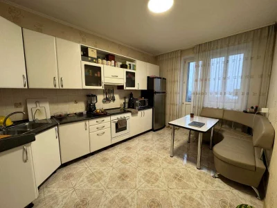 Продаж 2-кімнатної квартири | прос. Миколи Бажана,7Ж