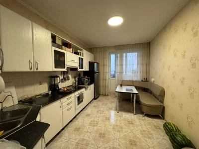 Продаж 2-кімнатної квартири | прос. Миколи Бажана,7Ж