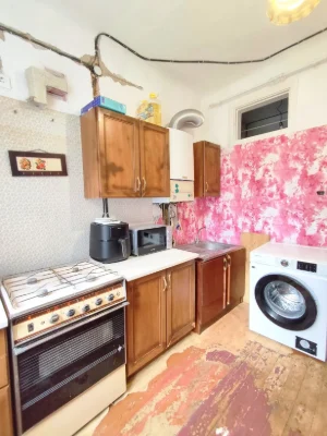 Продам 3к квартиру на Симона Петлюри. Автономне опалення.Пок