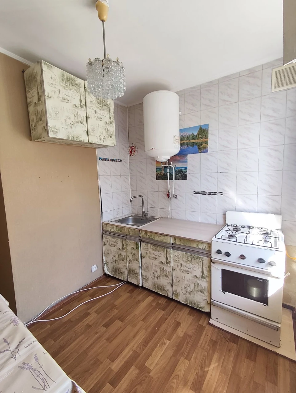 Продам 3к квартиру на Кн. Романа. 57 м.кв.