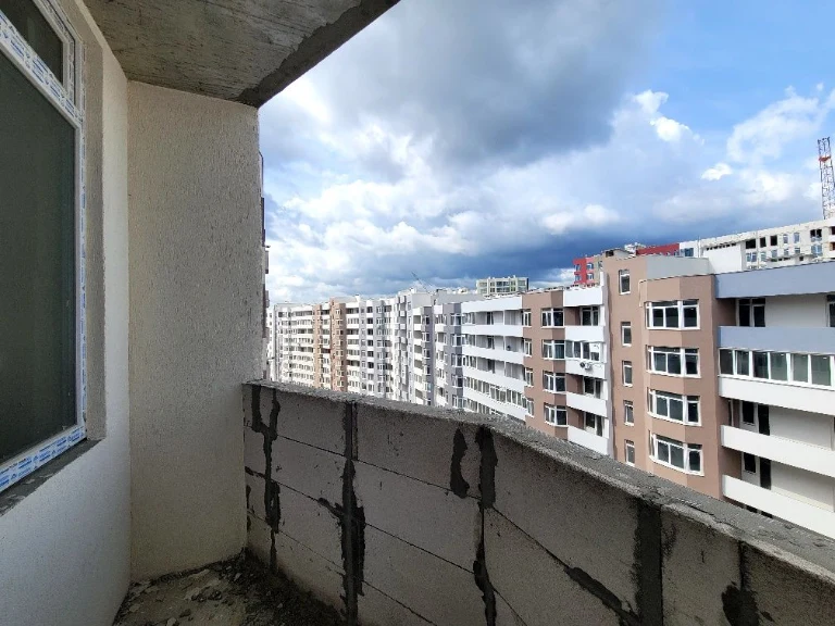 Продаж смарт-квартири без ремонту, вул. Київська