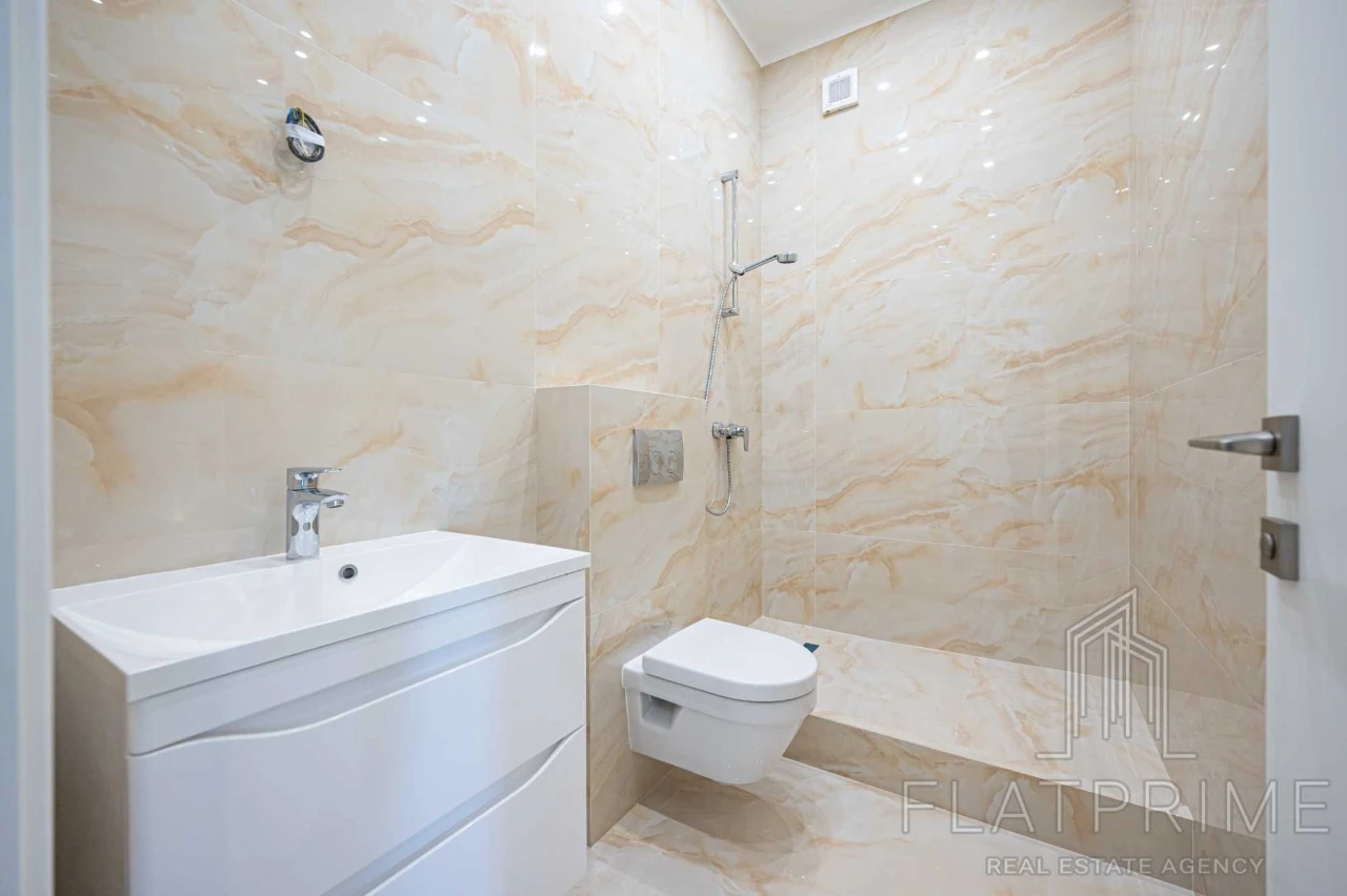 Продаж 2К квартири з ремонтом в ЖК Notting Hill/Кочура 19/8