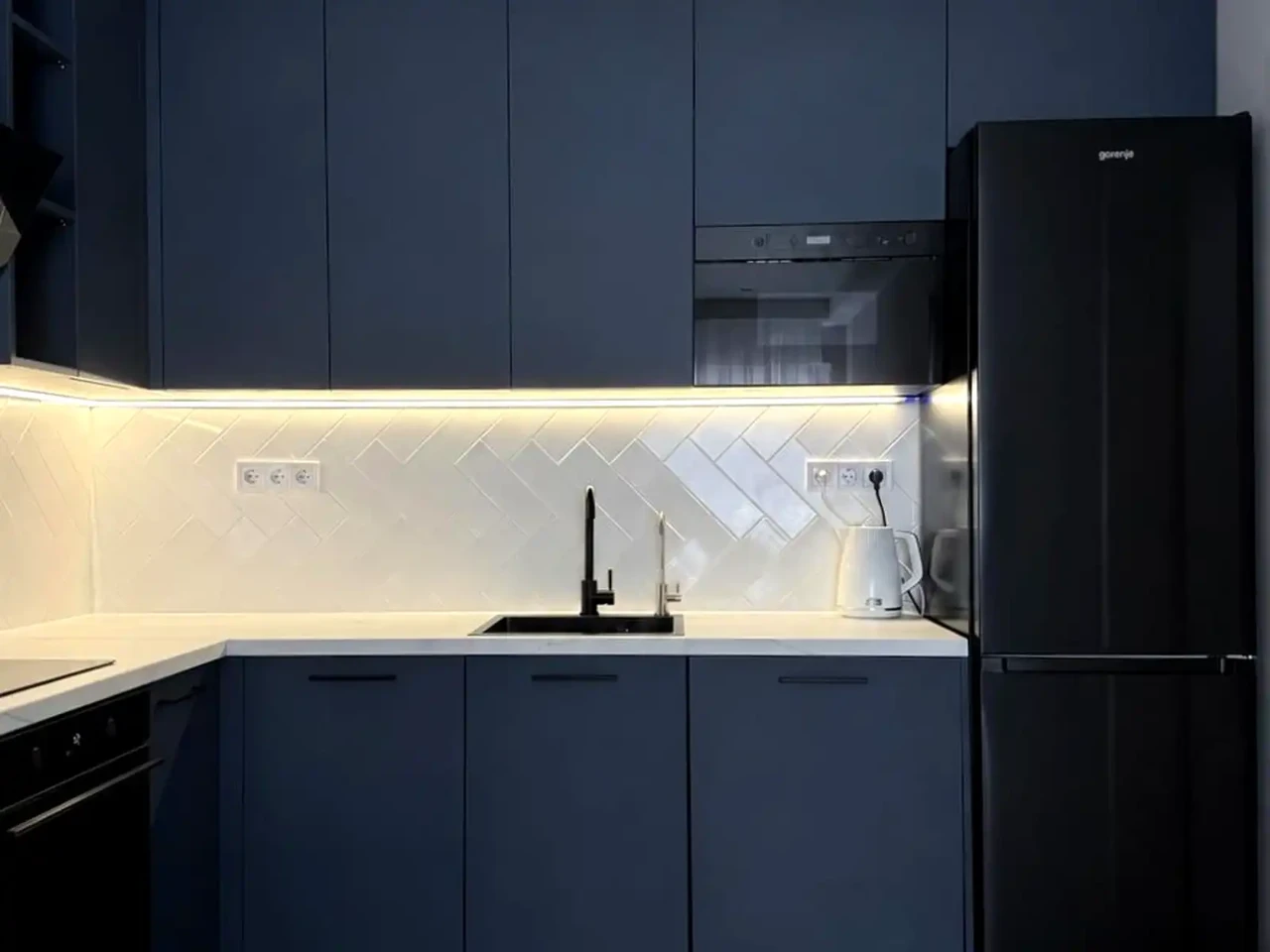 Оренда квартири 2-кімн. 60 м² 18/21 пов.