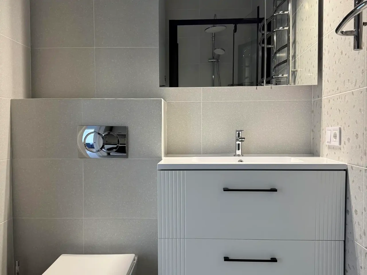 Оренда квартири 2-кімн. 60 м² 18/21 пов.