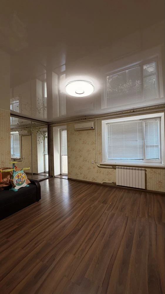 Продаж 3-кімнатної квартири, Новомиколаївка, 81,6 м²