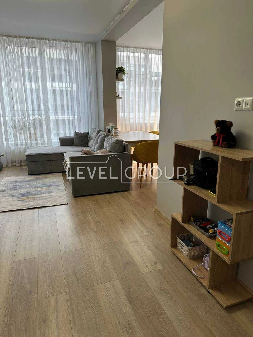 Продаж квартири  |  78м² Варшавський Мікрорайон  |  2 кімнат