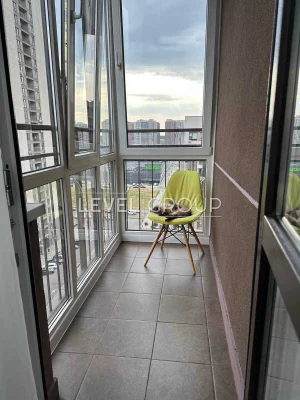 Продаж квартири  |  78м² Варшавський Мікрорайон  |  2 кімнат