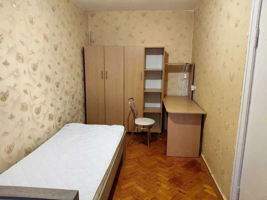 • Світла 2-кімнатна квартира по вул. Вавілових 20/13 Держпро