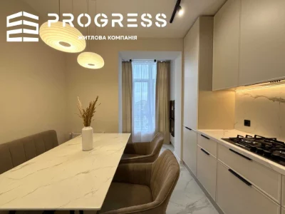 ПрОДАМ ВеЛИКУ 2 кімнатну квартиру ЖК Містечко Центральне з Д