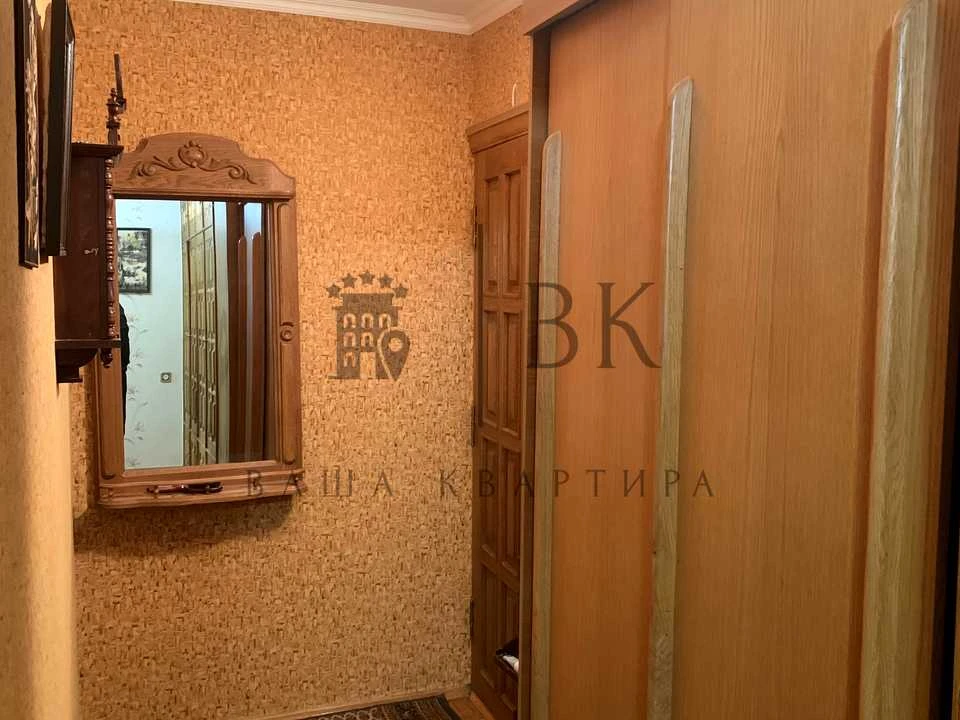 Квартира. Київ, Анни Ахматової вул.
