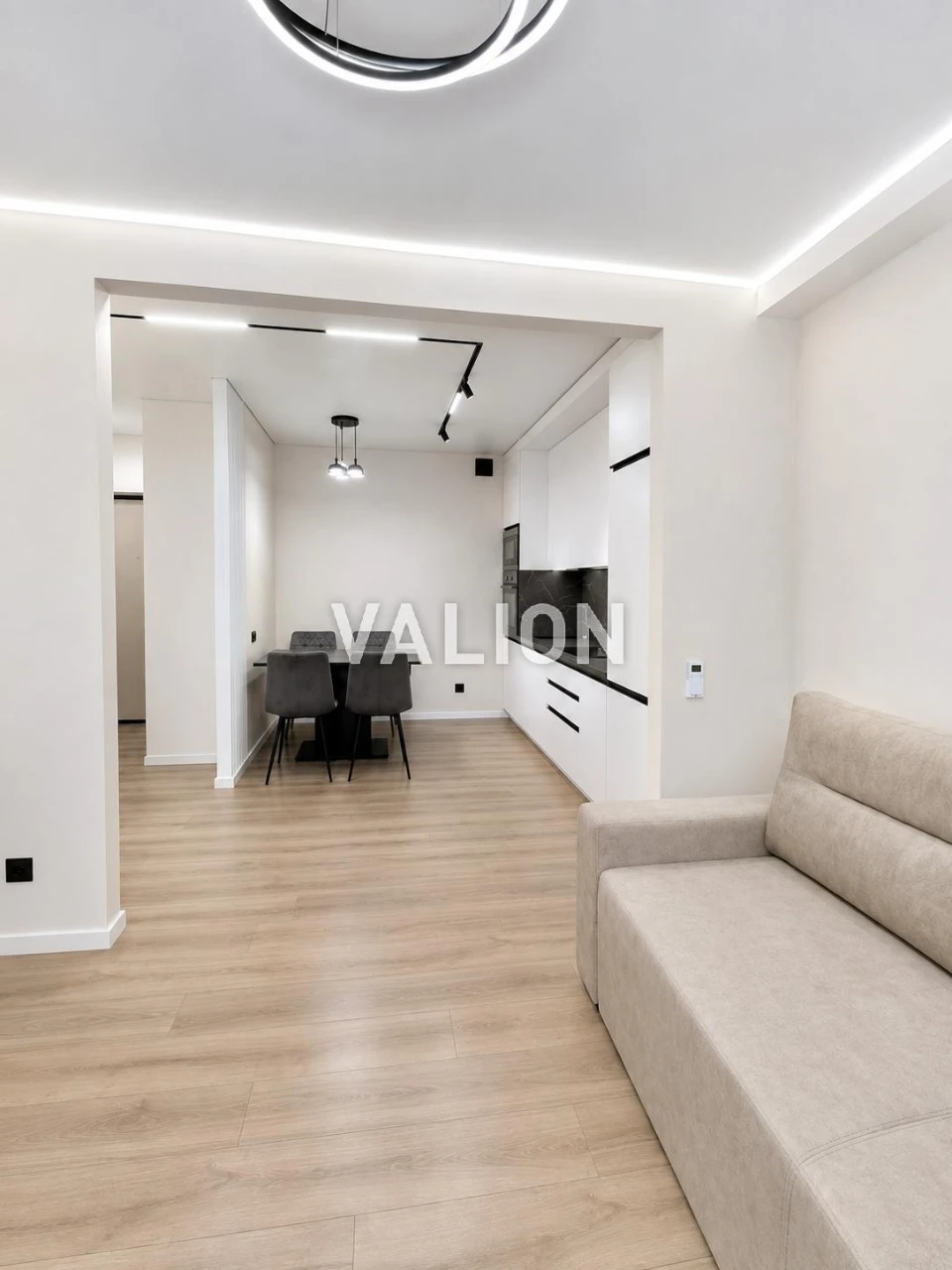 For sale 1-room apartment in the residential complex Nova Angliya, Holosiivskyi district