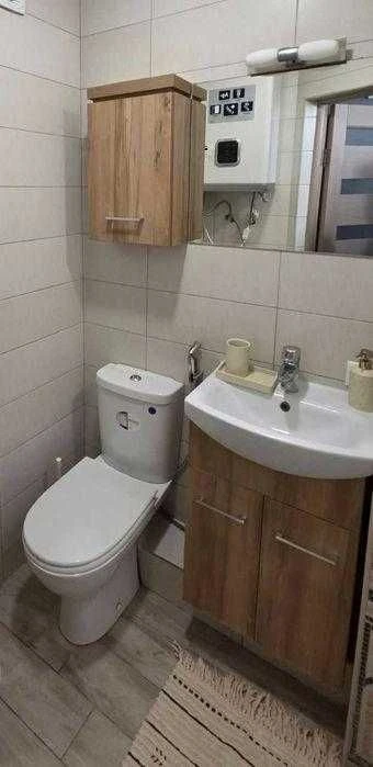 пр. Голосіївський / 40 років Жовтня, 89   2 кім кв