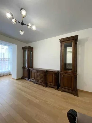 Продам 2-кімнатну квартиру 70 м² ЖК Липки-2 біля озера | 5 п