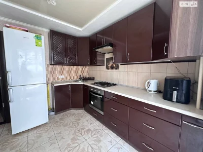 Продаж Квартира Озерна