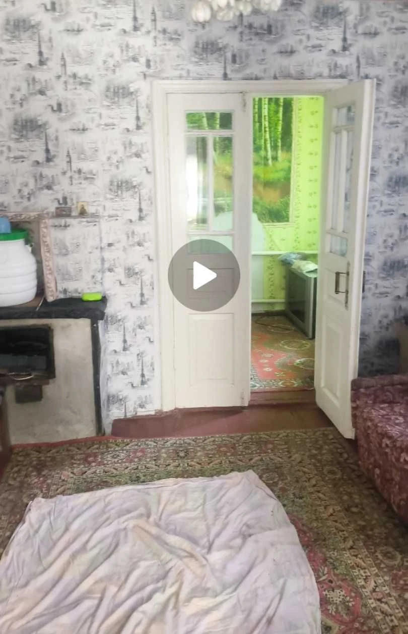 продаю Будинок  Інгульський район,4 кімнати,літня кухня,діля