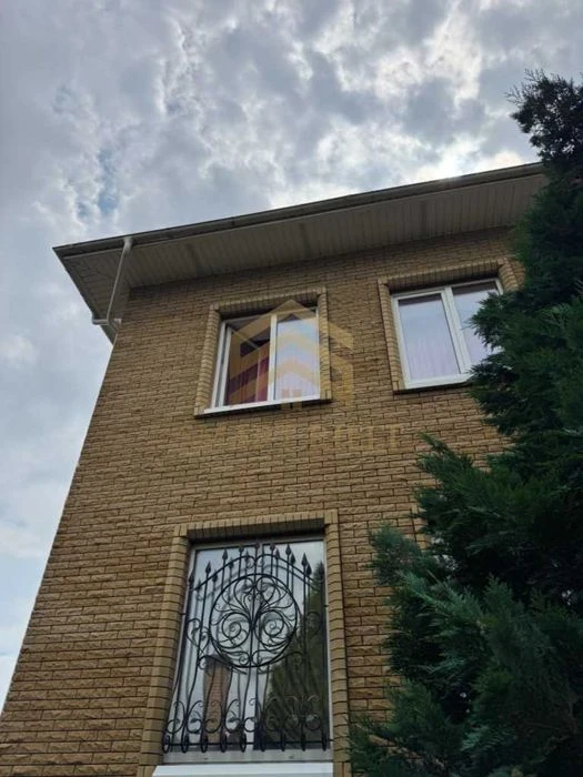 Продаж розкішного будинку для великої родини на Половках! Ко