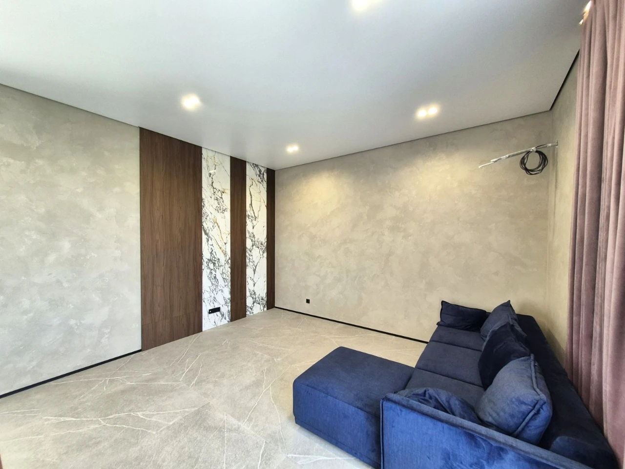 Власник!! Продам новий житловий будинок на Баварії(Яр-2)