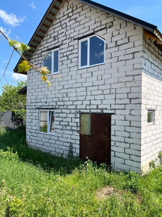 Продам будинок в місті !