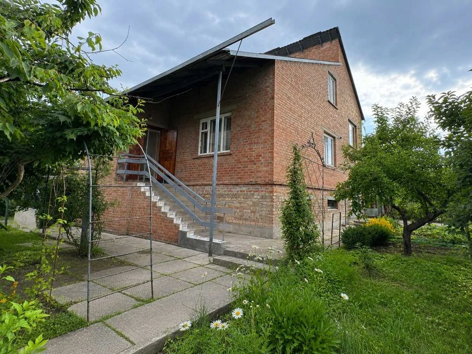 Продаж будинку 198м2 Поділ 2 хв пішки  Зелений острів  №1648