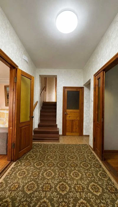 Продаж будинку 198м2 Поділ 2 хв пішки  Зелений острів  №1648
