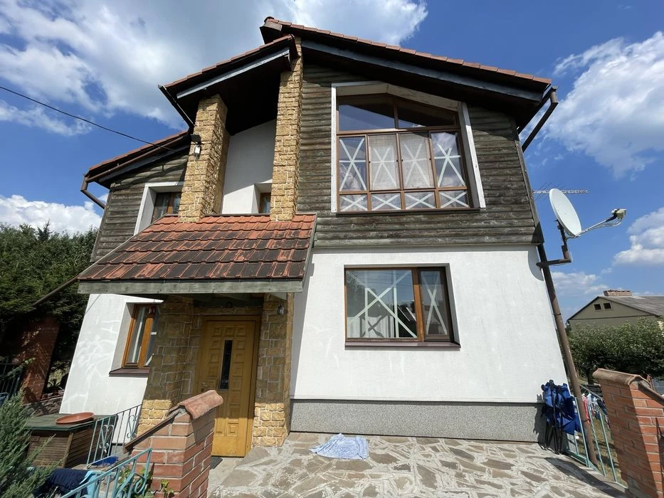 Продається будинок в центральній частині міста, р-н Стадіона