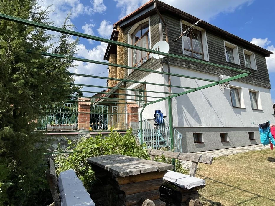 Продається будинок в центральній частині міста, р-н Стадіона