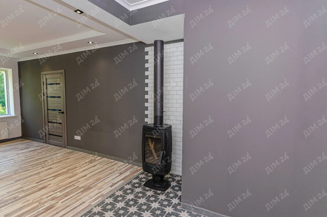 Будинок в центральній частині міста. Без комісії для покупця