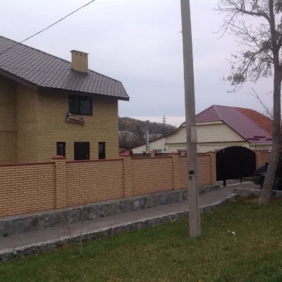 Дом 7-ком., р-н Центр 260 м²+ банный комплекс с гаражом(160м