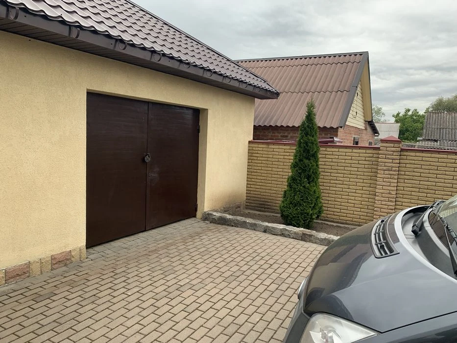 Дом 7-ком., р-н Центр 260 м²+ банный комплекс с гаражом(160м