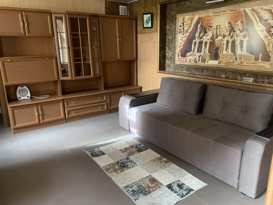 Дом 7-ком., р-н Центр 260 м²+ банный комплекс с гаражом(160м