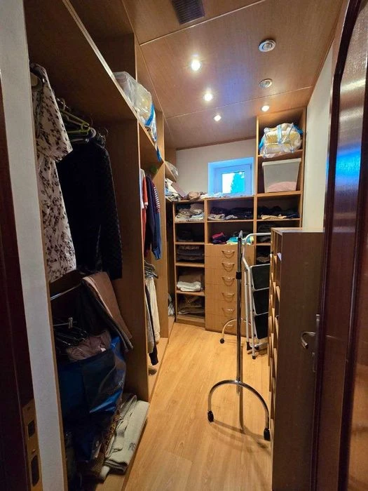 Продаж будинку +гараж, лазня, басейн