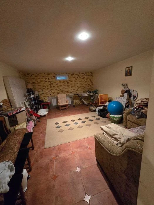Продаж будинку +гараж, лазня, басейн