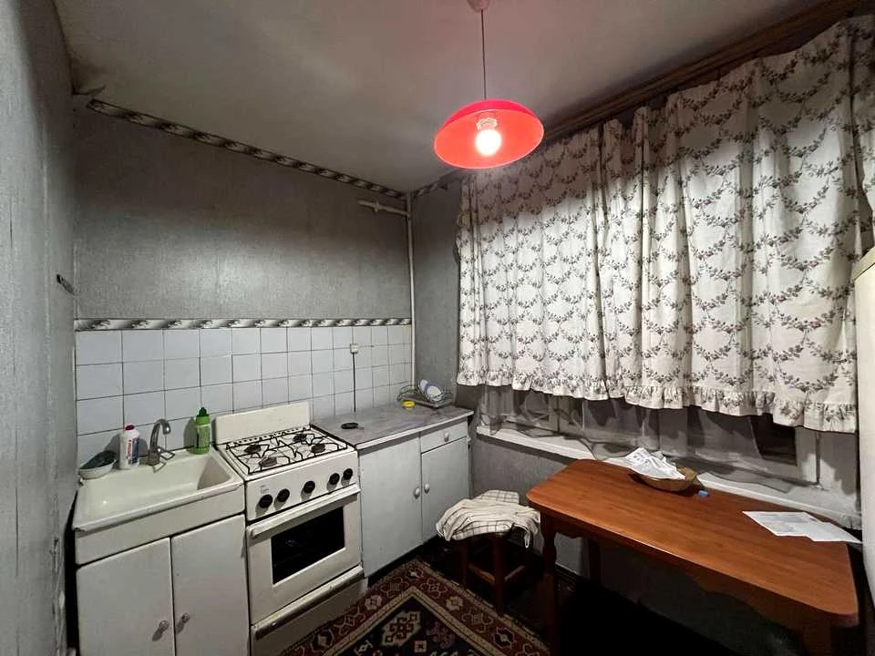 Apartment. Kharkiv, Neskorenykh St. (Heroes of Labor)