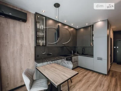 Продаж 1к квартири 53 кв. м на просп. Берестейський 11 корпу