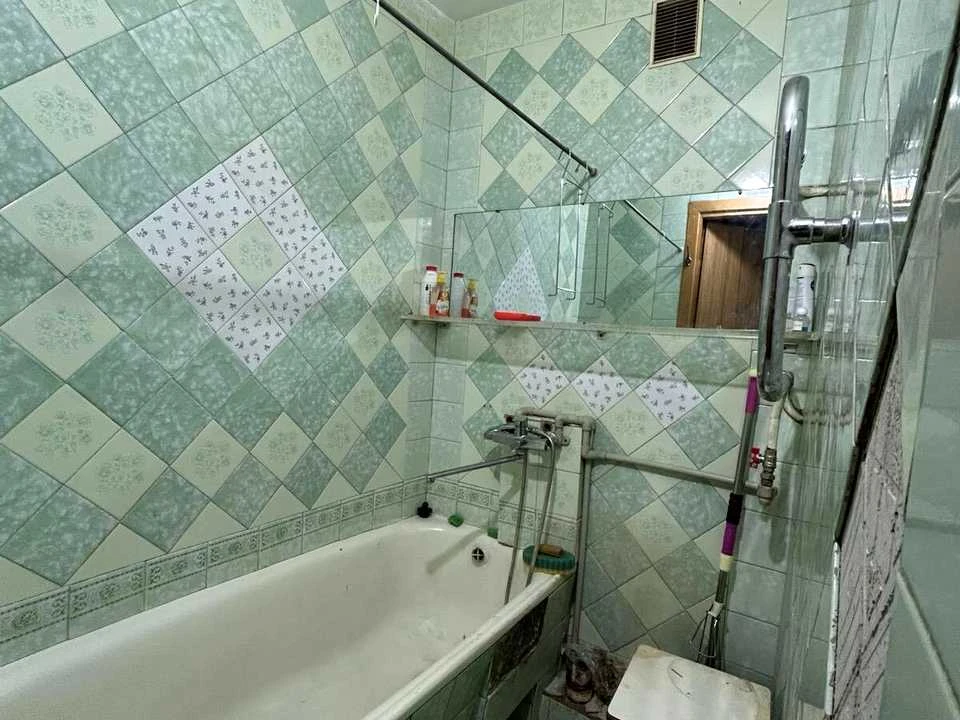 Apartment. Kharkiv, Neskorenykh St. (Heroes of Labor)